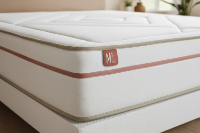 Pack lit complet 140x200 cm - Matelas + Sommier Blanc + 2 oreillers + Couette - Le Paisible