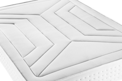 Pack lit complet 140x200 cm - Matelas + Sommier Blanc + 2 oreillers + Couette - Vingt-Quatre