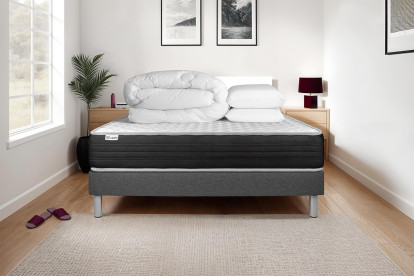Pack lit complet 140x200 cm - Matelas + Sommier Gris (en kit) + 2 oreillers + Couette - Vitalmemo One