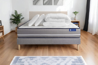 Pack lit complet 180x200 cm - Matelas + Sommier Gris (en kit) + 2 oreillers + Couette - Actimemo Pur Pack lit complet 180x200 cm - Matelas + Sommier Gris (en kit) + 2 oreillers + Couette - Actimemo Pur