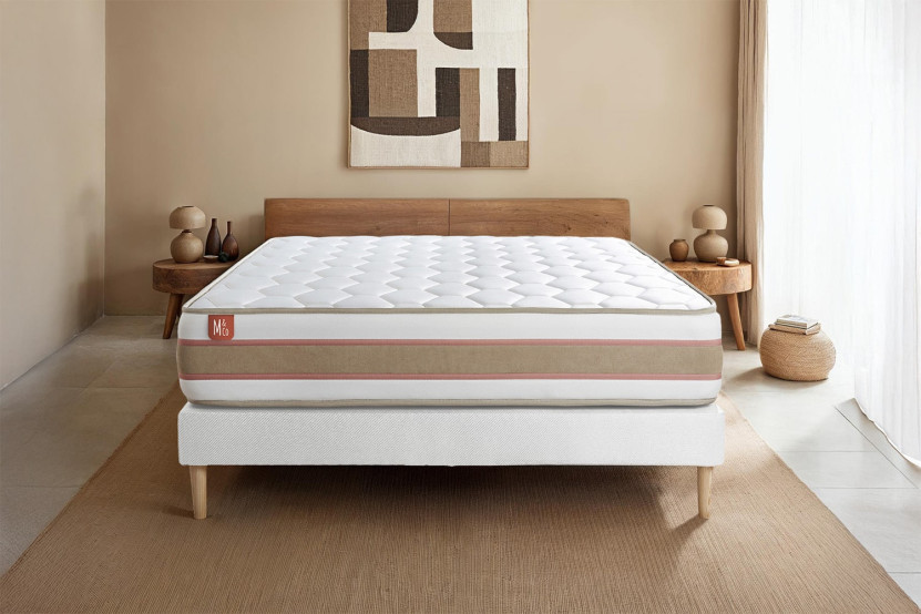 Pack lit complet 140x190 cm - Matelas + Sommier Blanc + 2 oreillers + Couette - Le Délicat