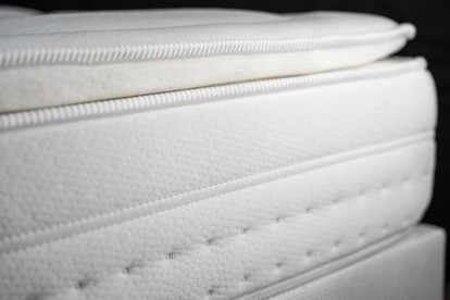 Matelas 180x200 cm Ressorts ensachés et Mémoire de forme - Vingt-Huit PLUS