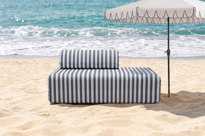 Canapé 2 places modulable, mousse écologique et assise ferme  - Tissu extérieur à rayures, blanc et bleu foncé