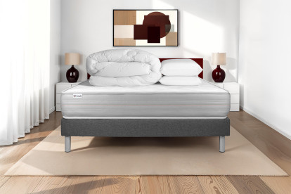 Pack lit complet 140x200 cm - Matelas + Sommier Gris (en kit) + 2 oreillers + Couette - Vitalmemo
