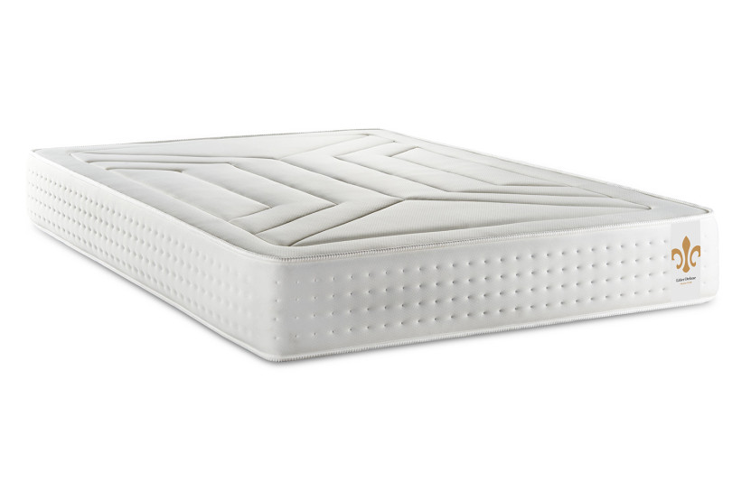 Pack lit complet 200x200 cm - Matelas + 2 Sommiers Blancs + 2 oreillers + Couette - Vingt-Quatre