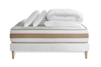 Pack lit complet 140x190 cm - Matelas + Sommier Blanc + 2 oreillers + Couette - Le Tendre Pack lit complet 140x190 cm - Matelas + Sommier Blanc + 2 oreillers + Couette - Le Tendre