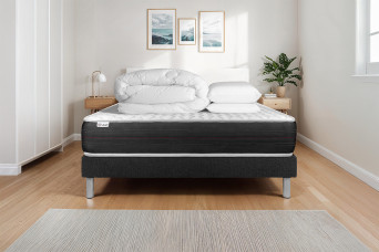Pack lit complet 140x200 cm - Matelas + Sommier Noir (en kit) + 2 oreillers + Couette - Vitalspring Pack lit complet 140x200 cm - Matelas + Sommier Noir (en kit) + 2 oreillers + Couette - Vitalspring